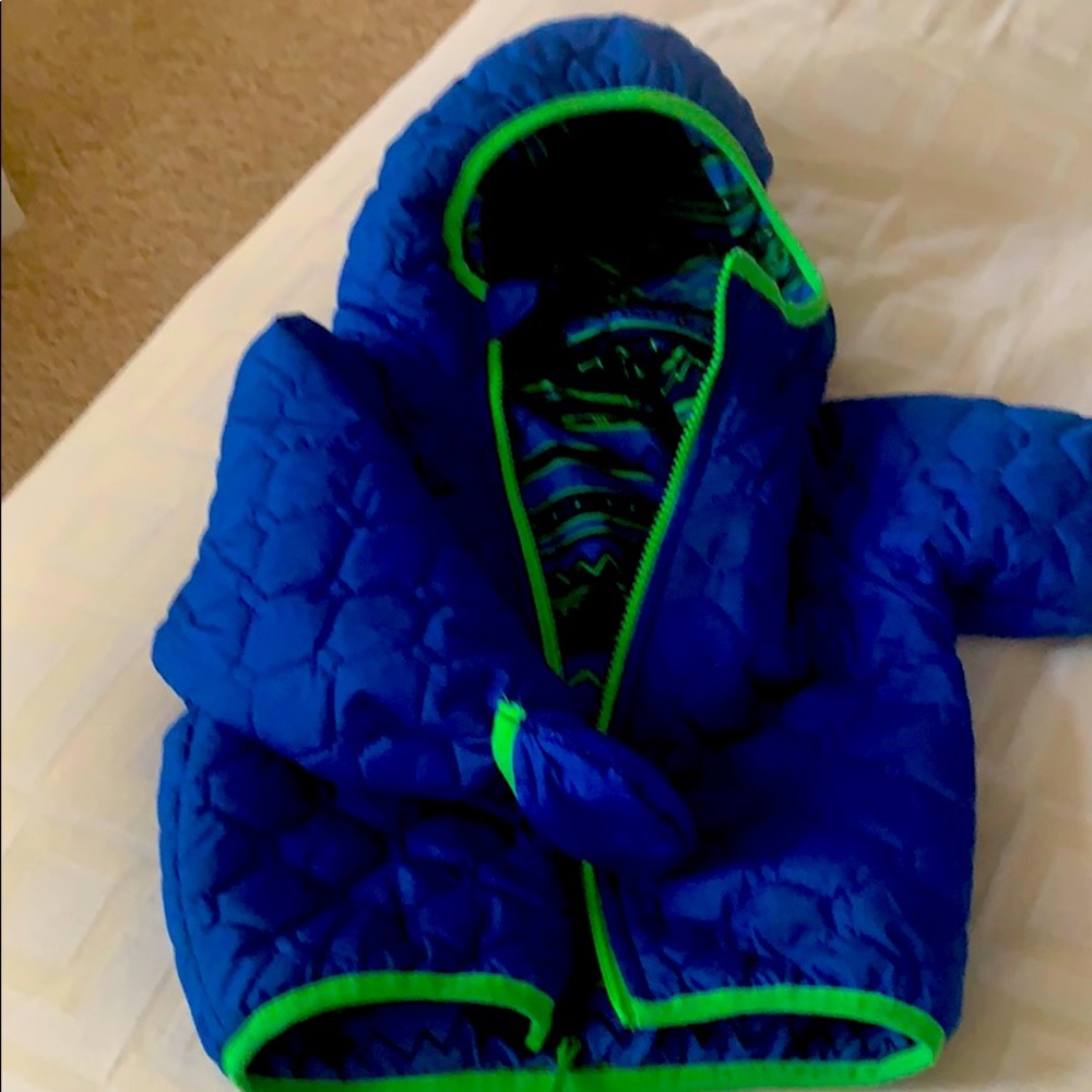 Reversible infants North Face coat